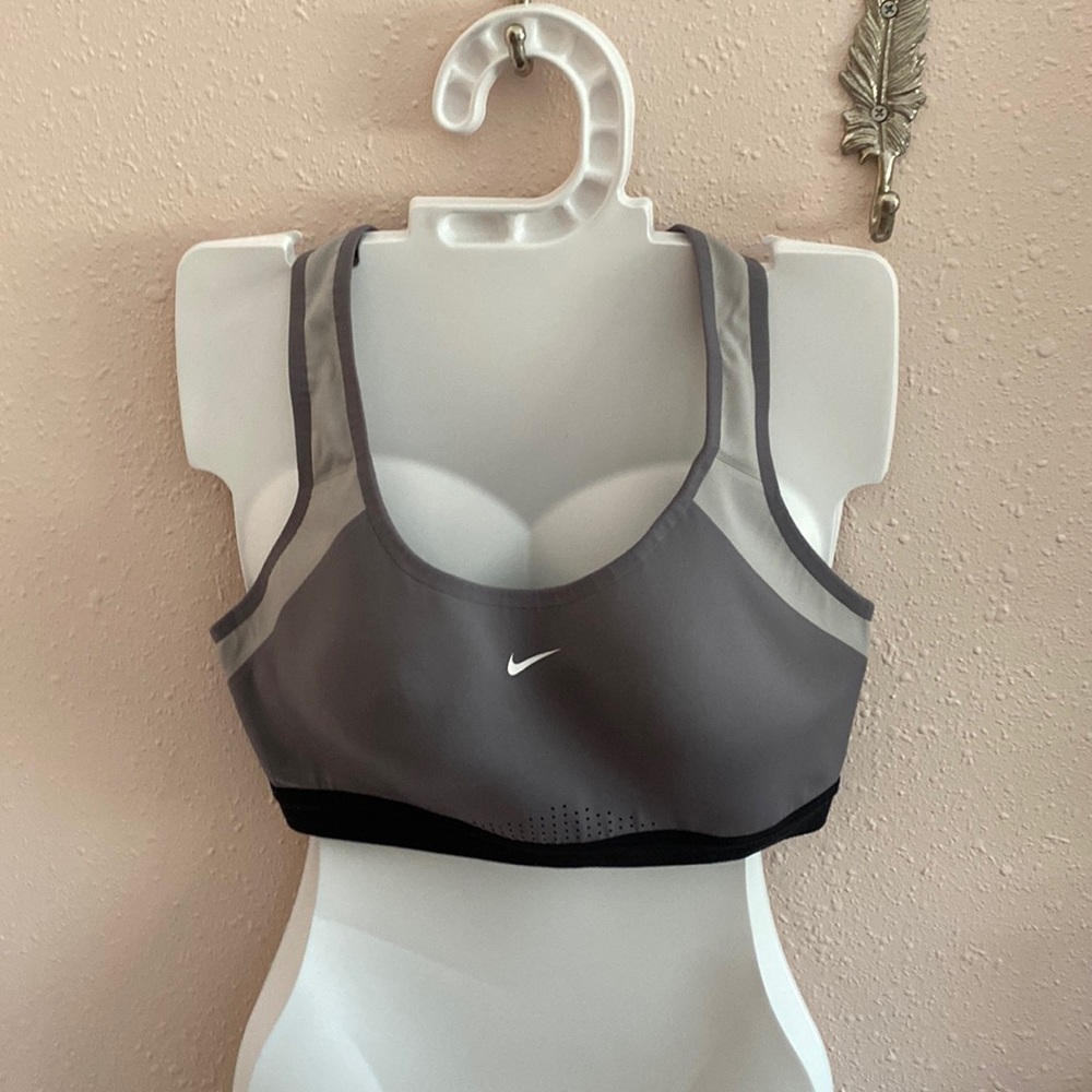 🎉 2/$25 Grey/ Gray Structured Nike Dri-Fit swoosh Sports Bra Racerback